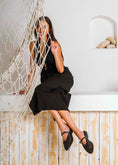 Load image into Gallery viewer, Sleek Mesh Pointed Mules - black
