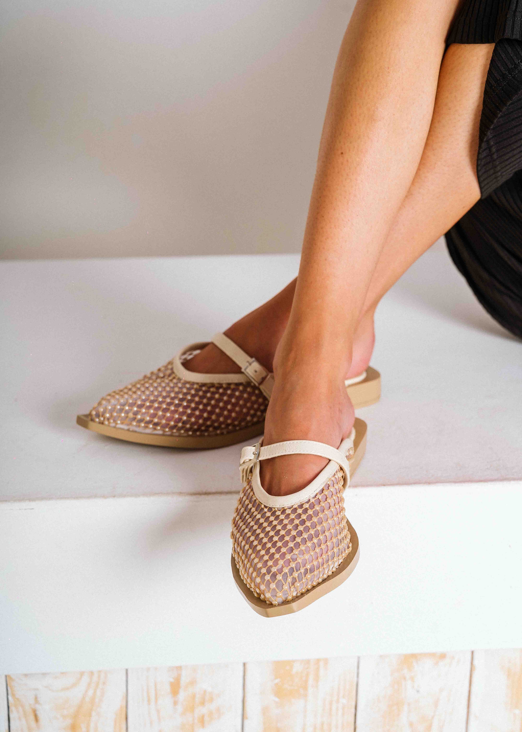Sleek Mesh Pointed Mules - beige