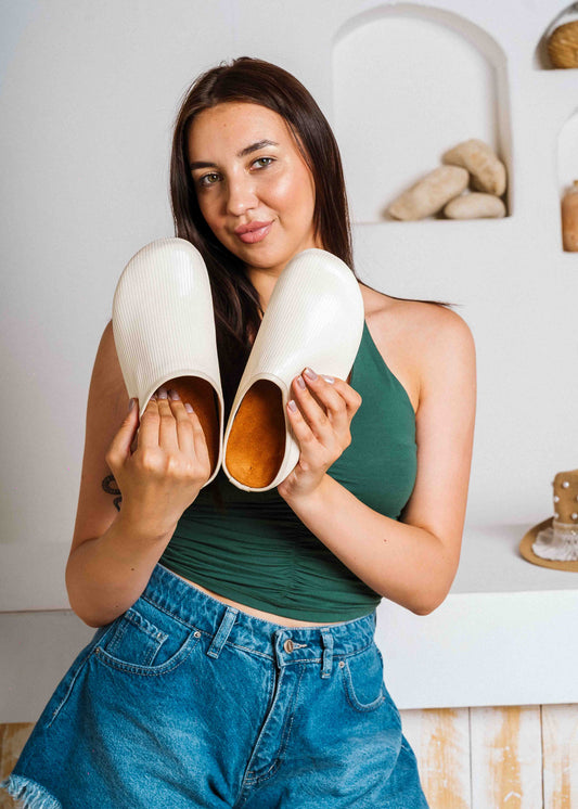Chic Textured Slip-On Clogs - beige