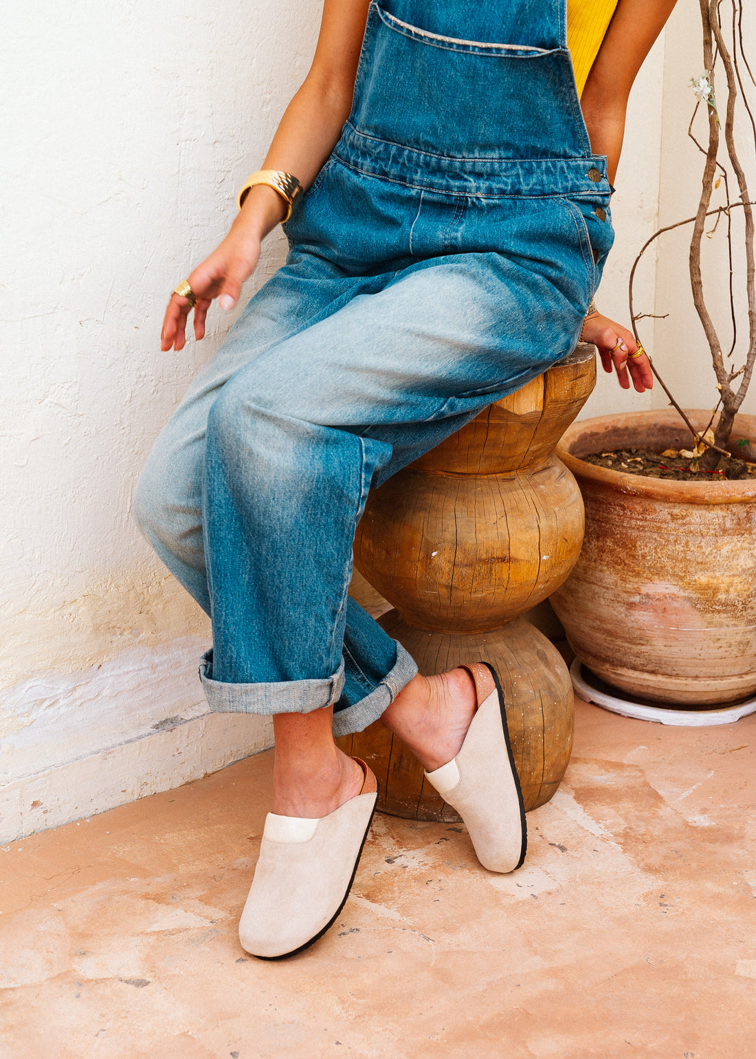 Premium Suede Clogs - beige