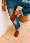 Load image into Gallery viewer, Premium Suede Clogs - camel
