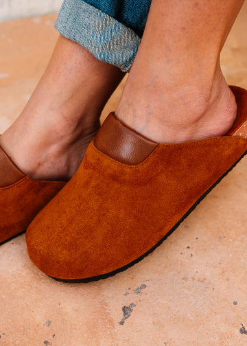Premium Suede Clogs - camel