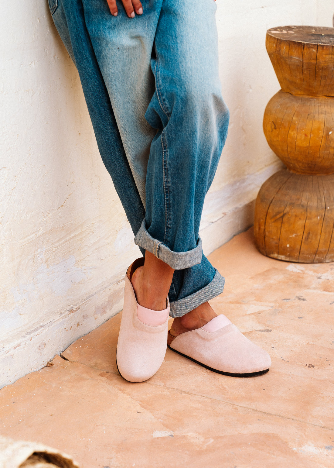 Premium Suede Clogs - powder pink