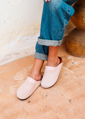 Premium Suede Clogs - powder pink