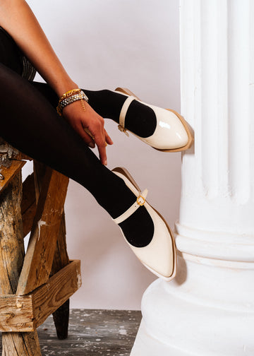 Elia Chic Square Toe Flat - beige