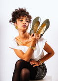 Load image into Gallery viewer, Essential Round-Toe Flats - olive
