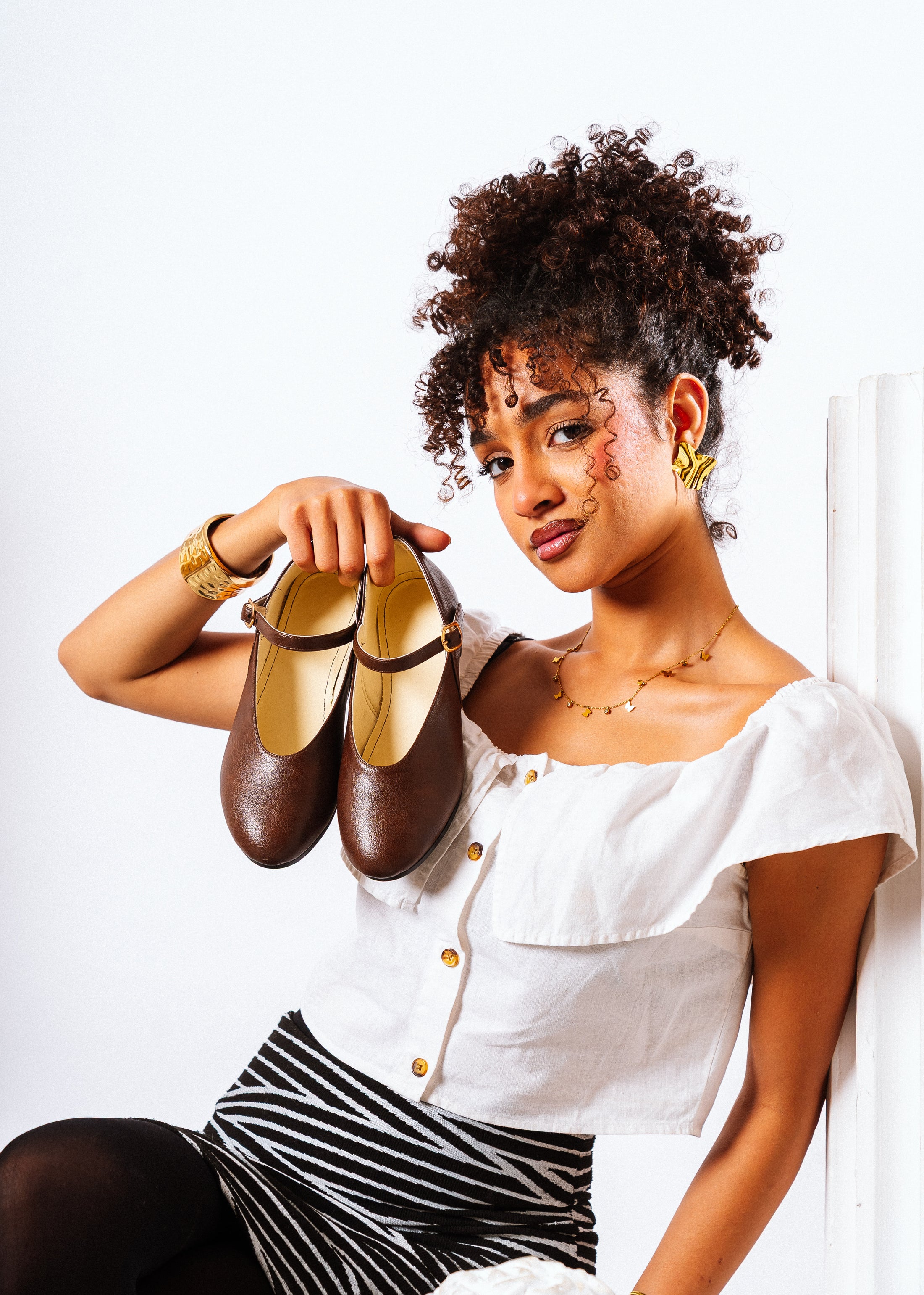 Essential Round-Toe Flats - brown