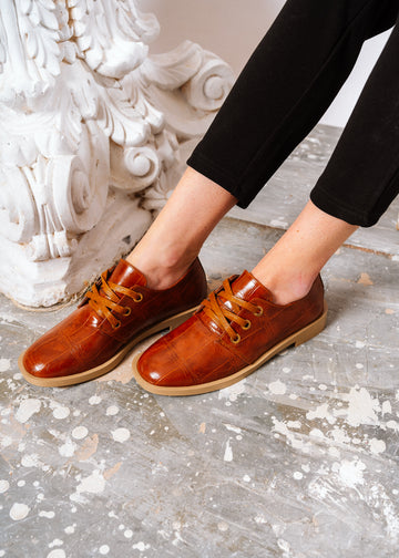 Classic Everyday Oxford Flats - camel