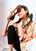 Load image into Gallery viewer, Square-Tip Pointed Flats - brown
