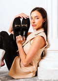 Load image into Gallery viewer, The Suede Heritage Flat - black
