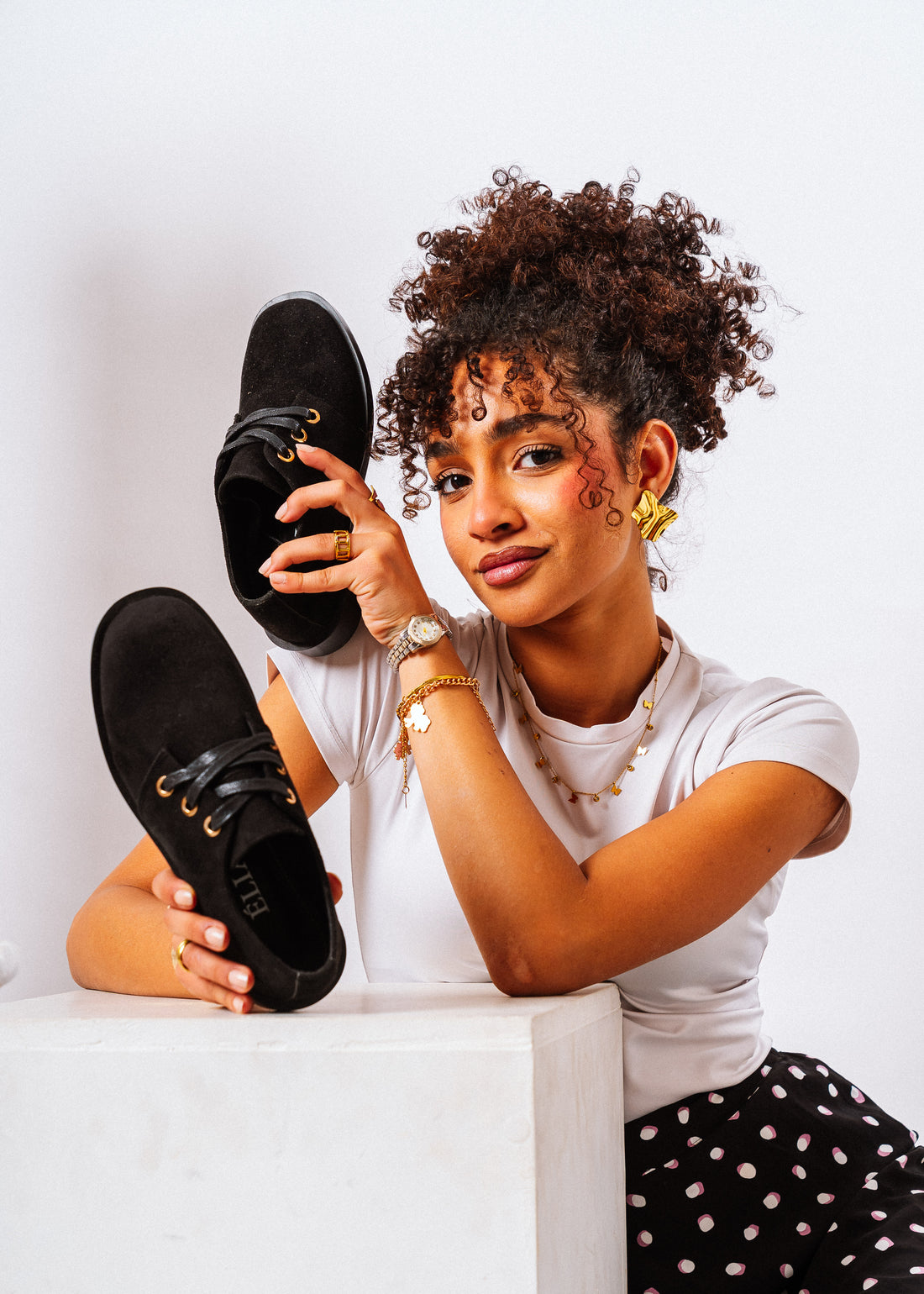 Chic Suede Lace-Up Oxfords - black