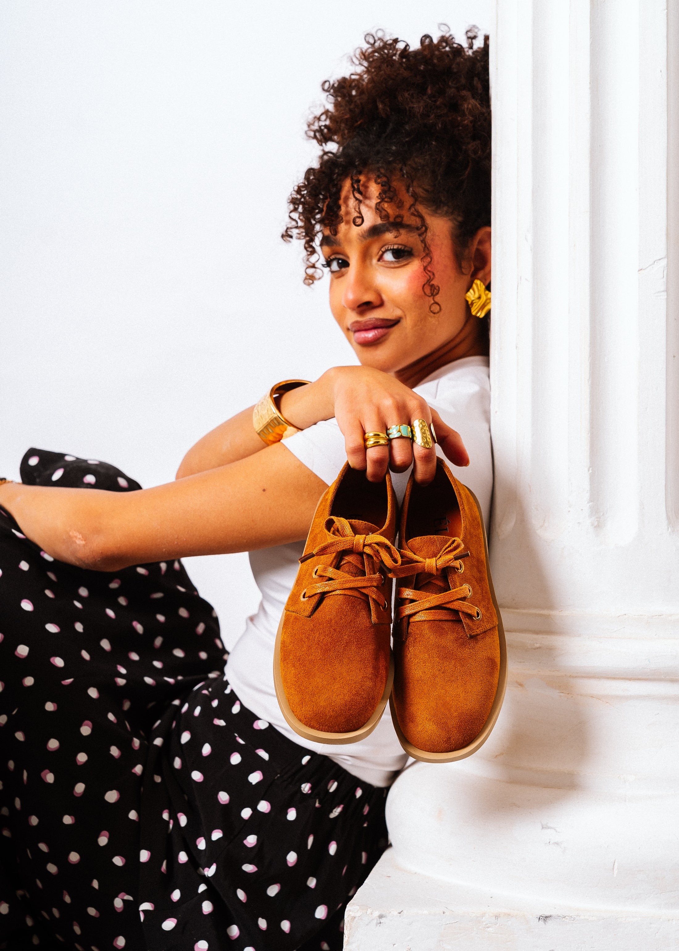Chic Suede Lace-Up Oxfords - camel