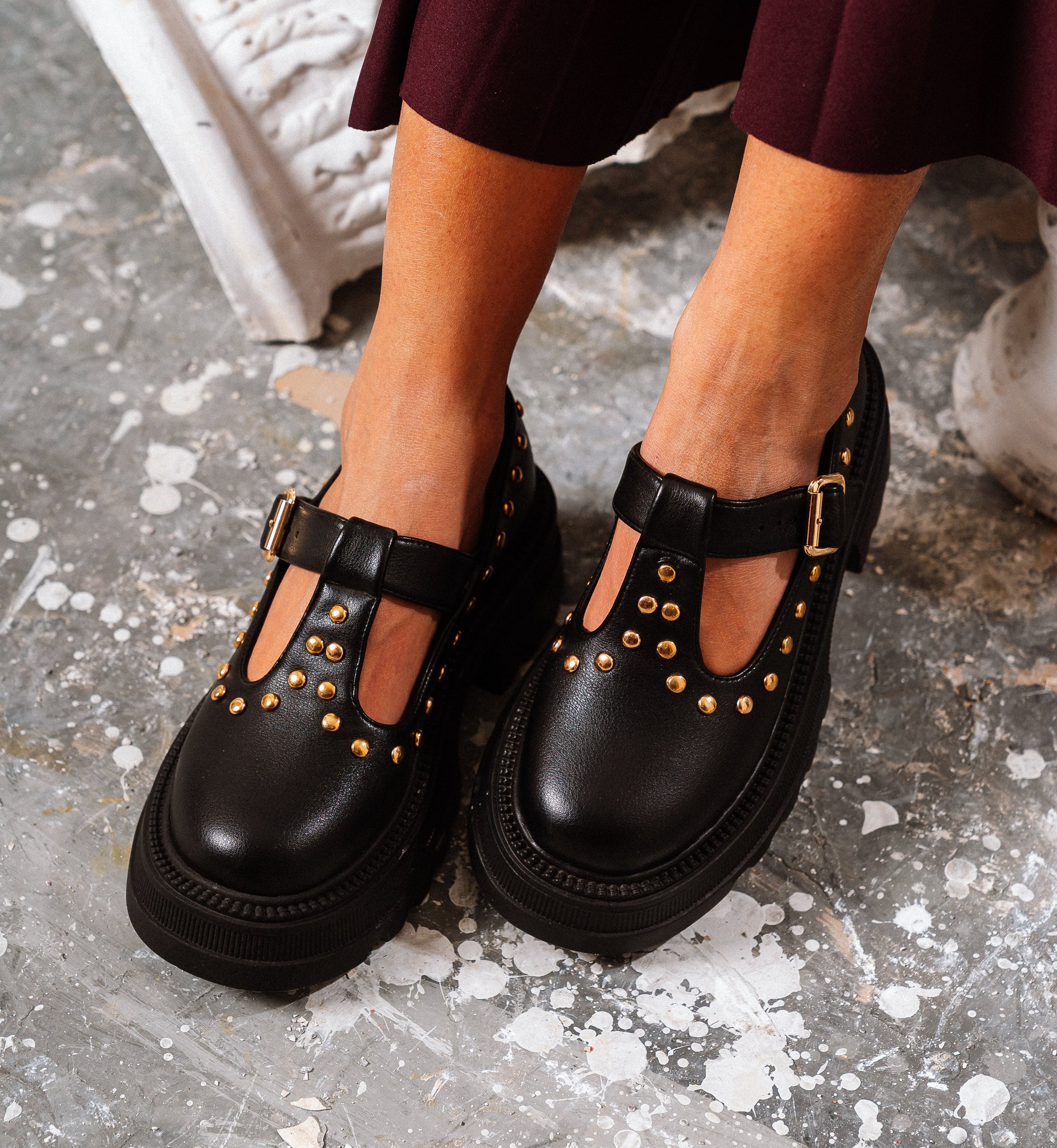 Edgy Chunky T-Strap Loafers - black