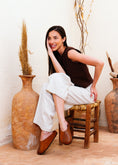 Load image into Gallery viewer, Mixed-Texture Minimalist Clogs - camel

