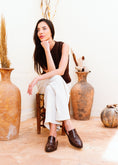 Load image into Gallery viewer, Croc-Embossed Pointed-Toe Mules - brown
