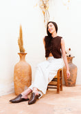 Load image into Gallery viewer, Croc-Embossed Pointed-Toe Mules - brown
