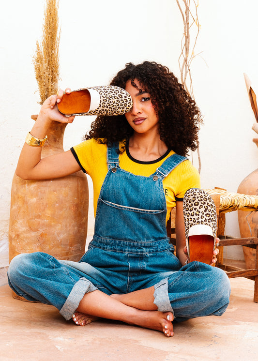 Textured Animal Pattern Clogs - beige