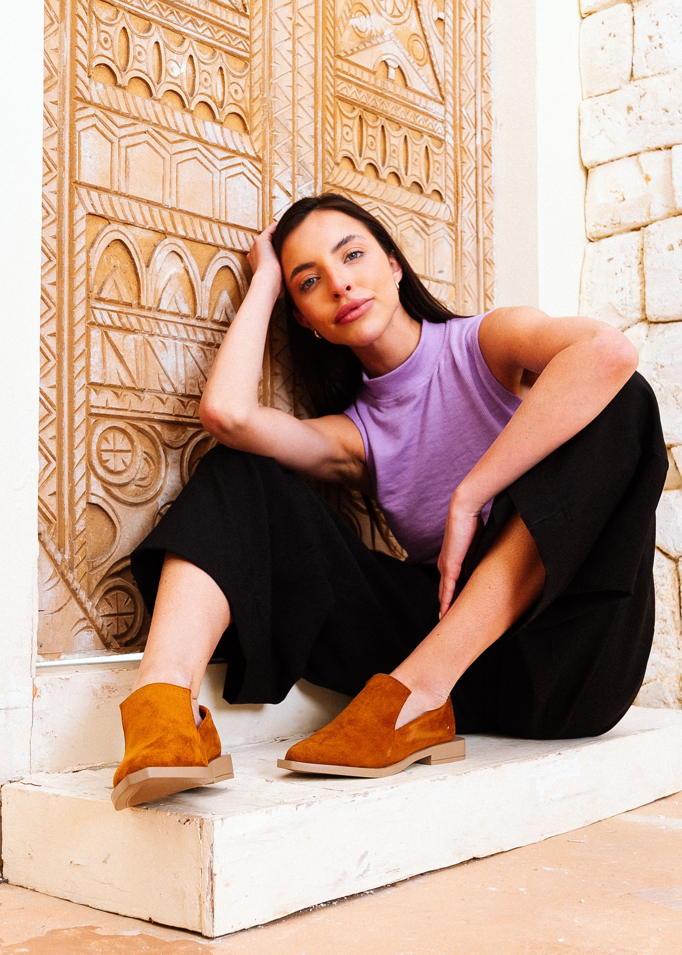Minimalist Suede Side-Slit Flats - camel