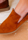 Load image into Gallery viewer, Minimalist Suede Side-Slit Flats - camel
