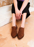 Load image into Gallery viewer, Minimalist Suede Side-Slit Flats - brown
