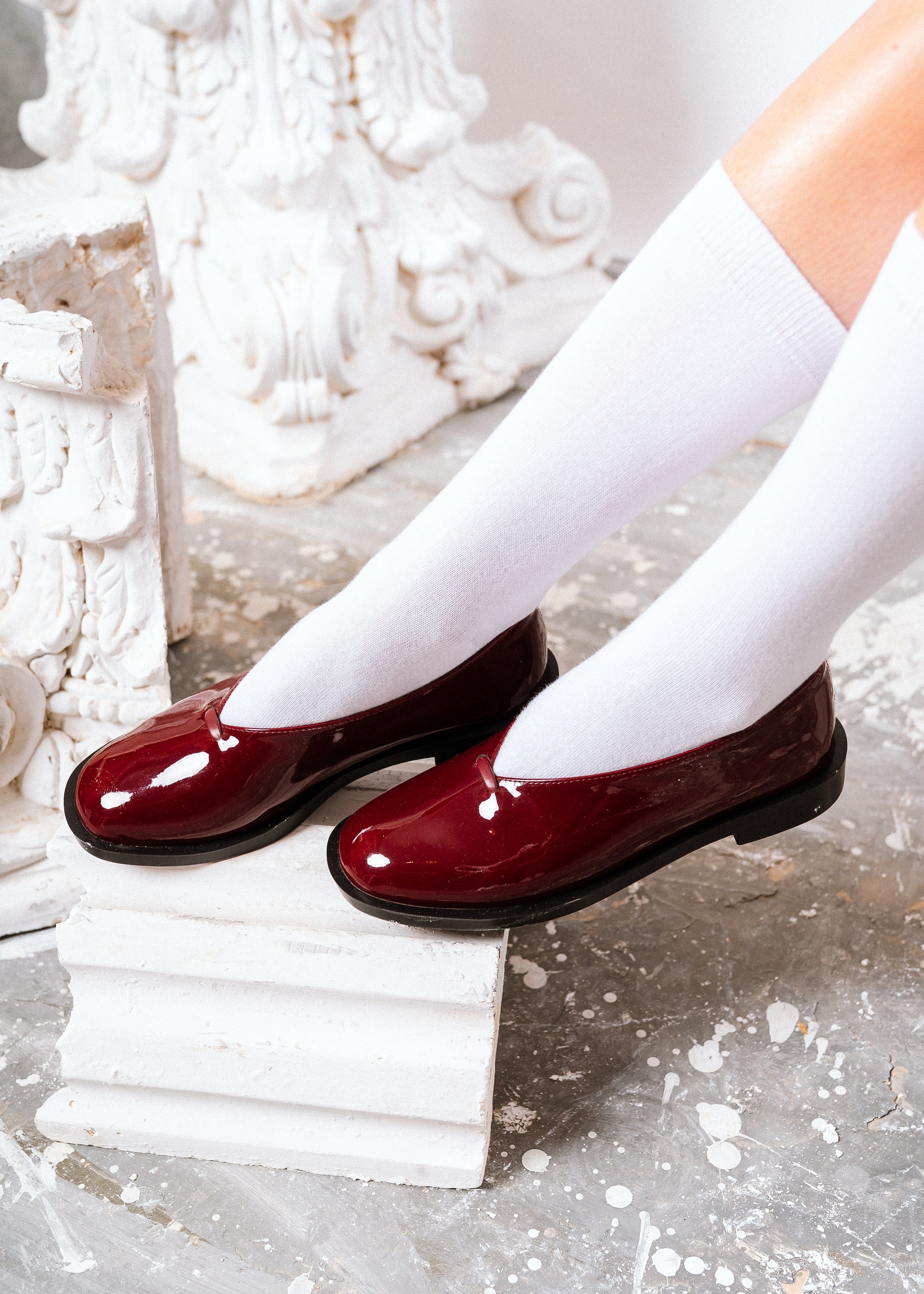 Glossy V-Cut Patent Ballerinas - maroon