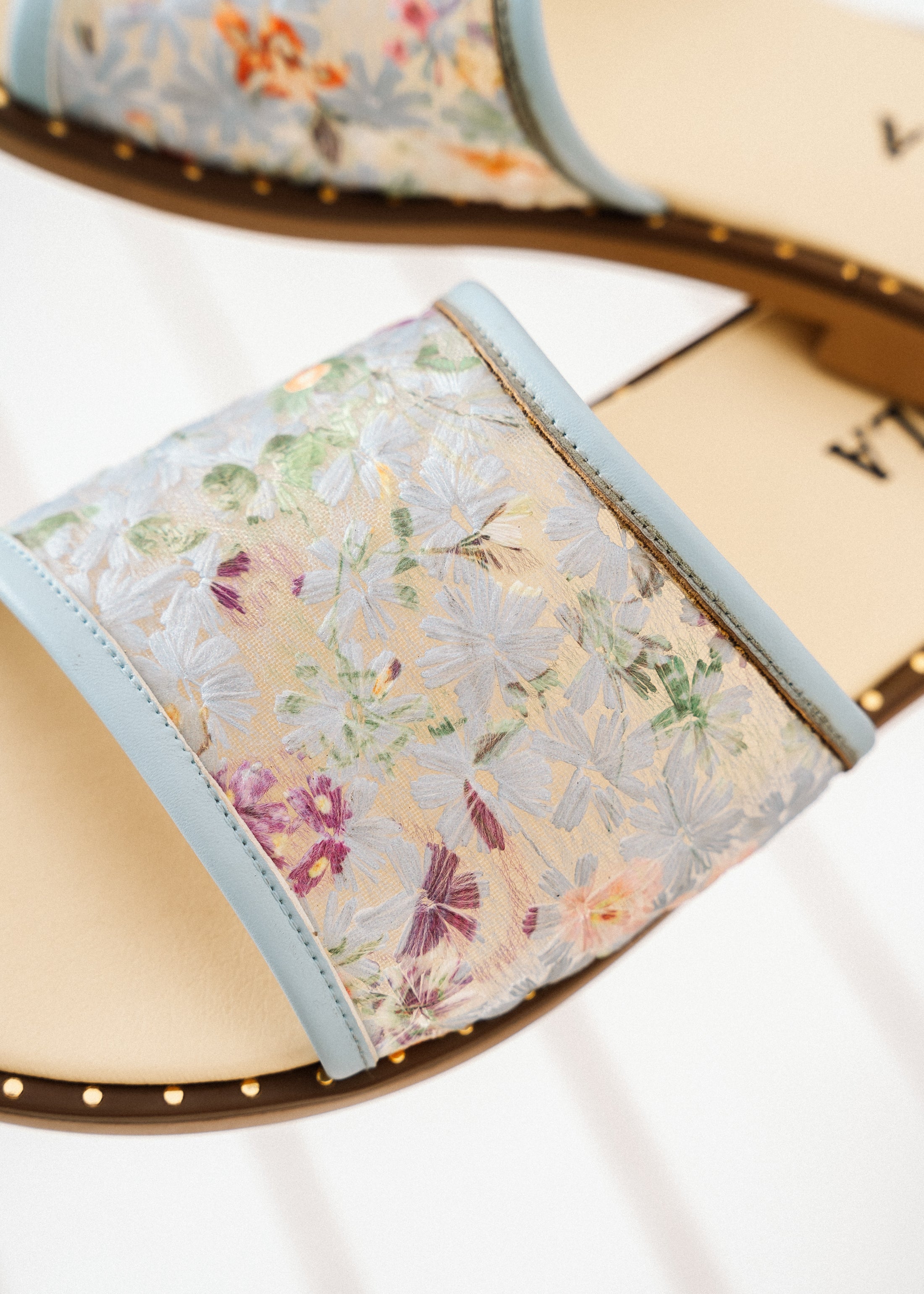 Romance Floral Slides - baby blue