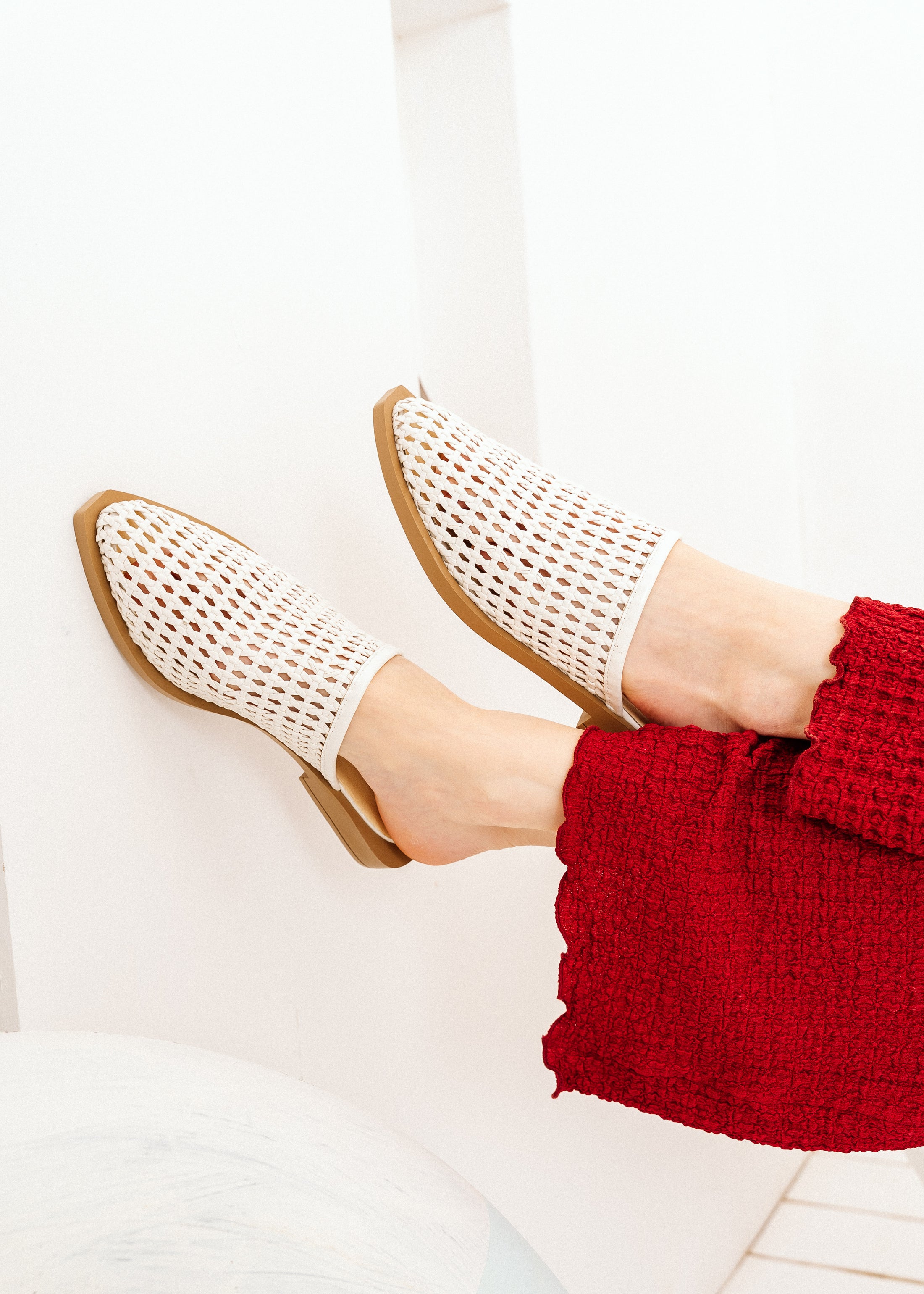 Intricate Woven Flat Mules - white