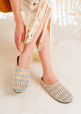 Load image into Gallery viewer, Airy Woven Slide-On Clogs - pink
