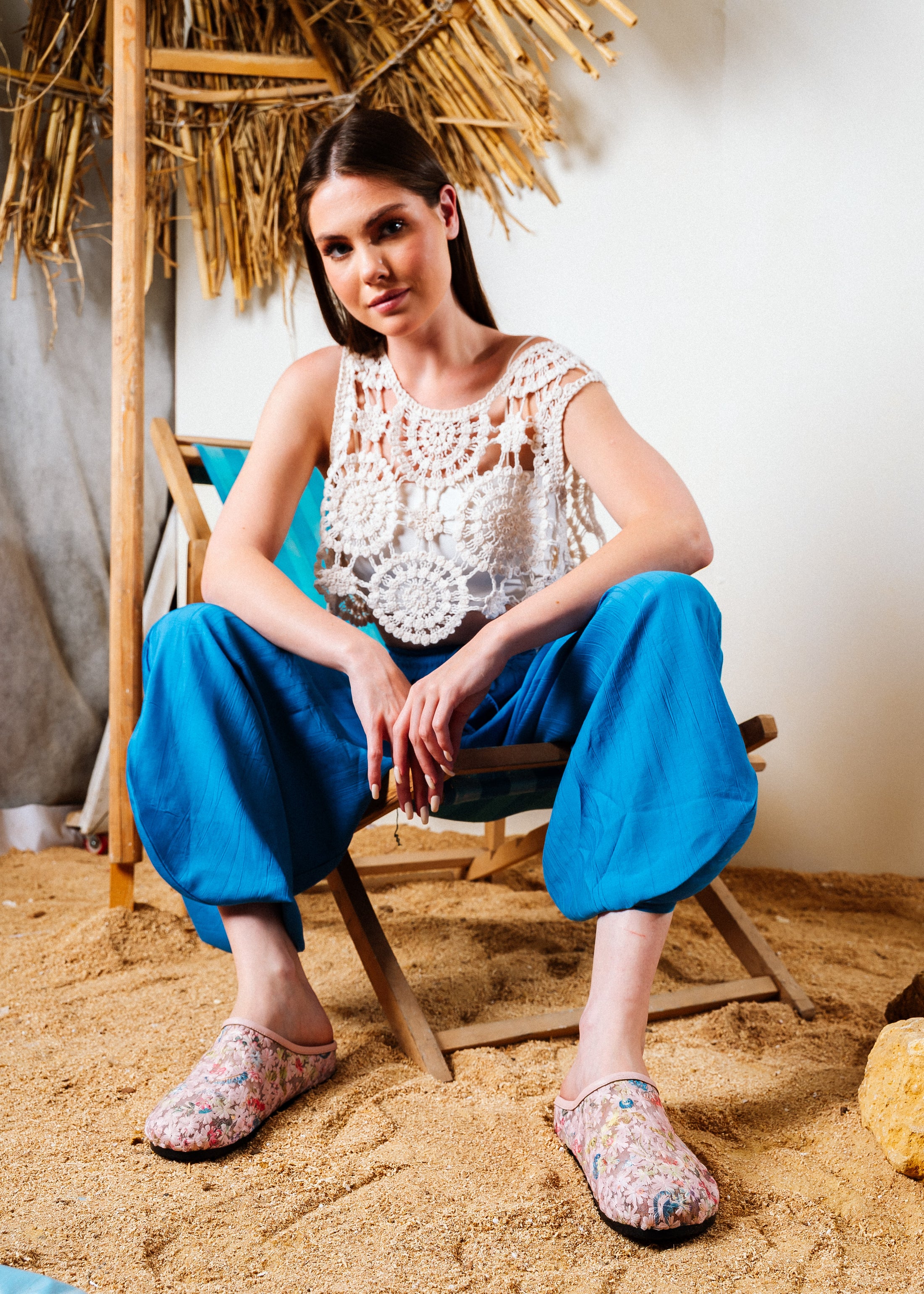 Floral Embroidered Mesh Clogs - pink