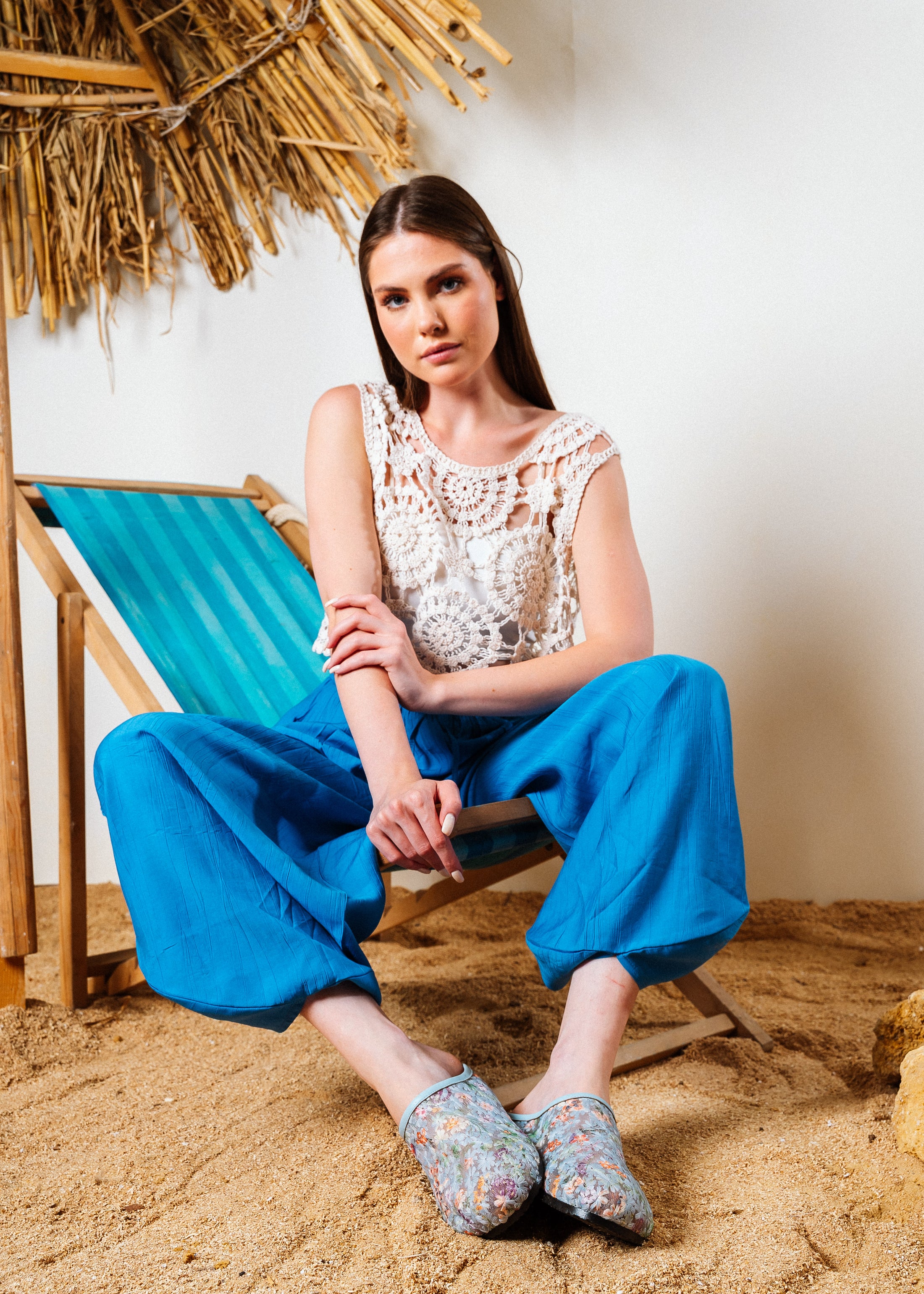 Floral Embroidered Mesh Clogs - blue