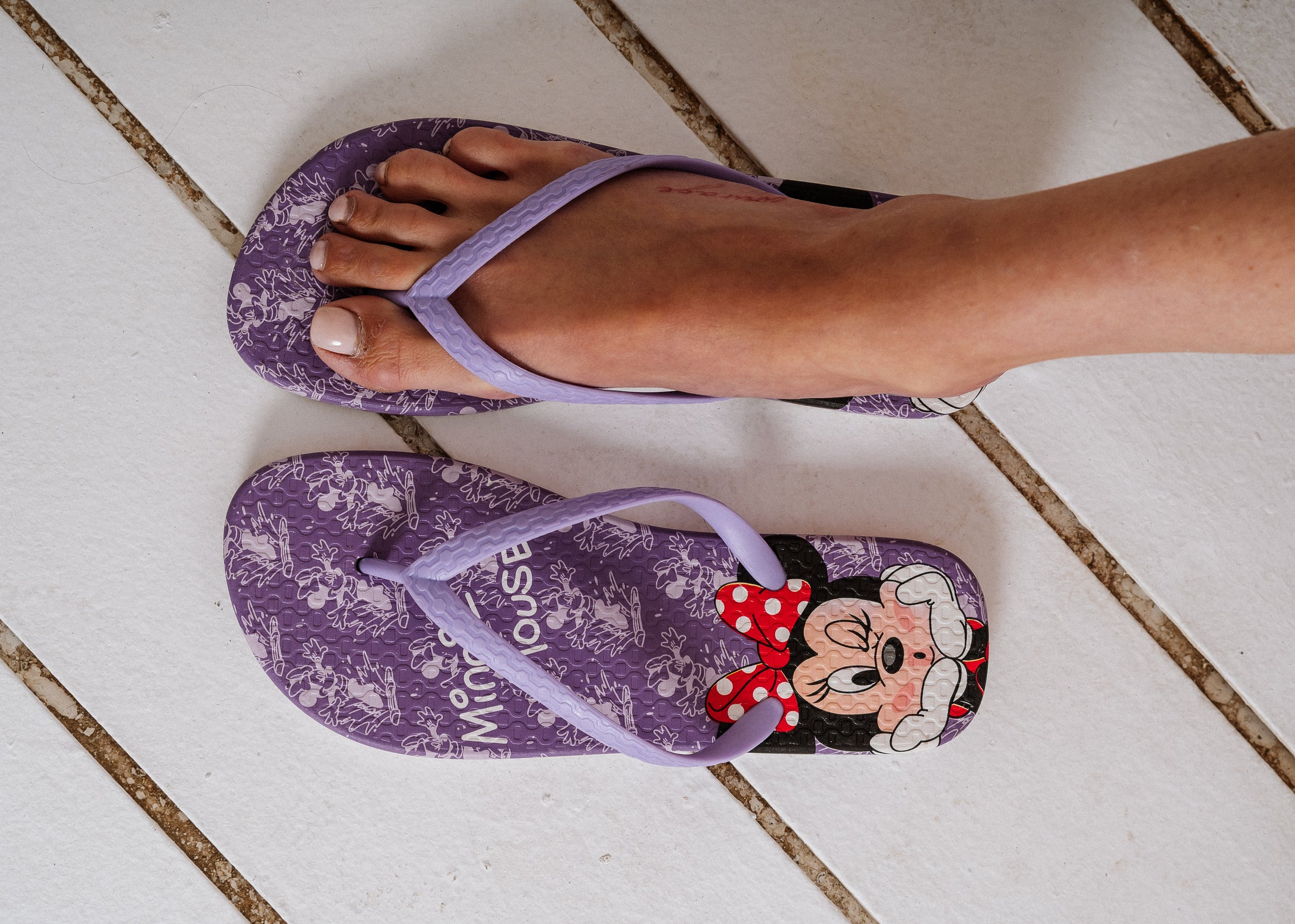 Minnie Printed Beach Flip Flops -purple