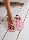 Load image into Gallery viewer, Minnie Printed Beach Flip Flops - pink
