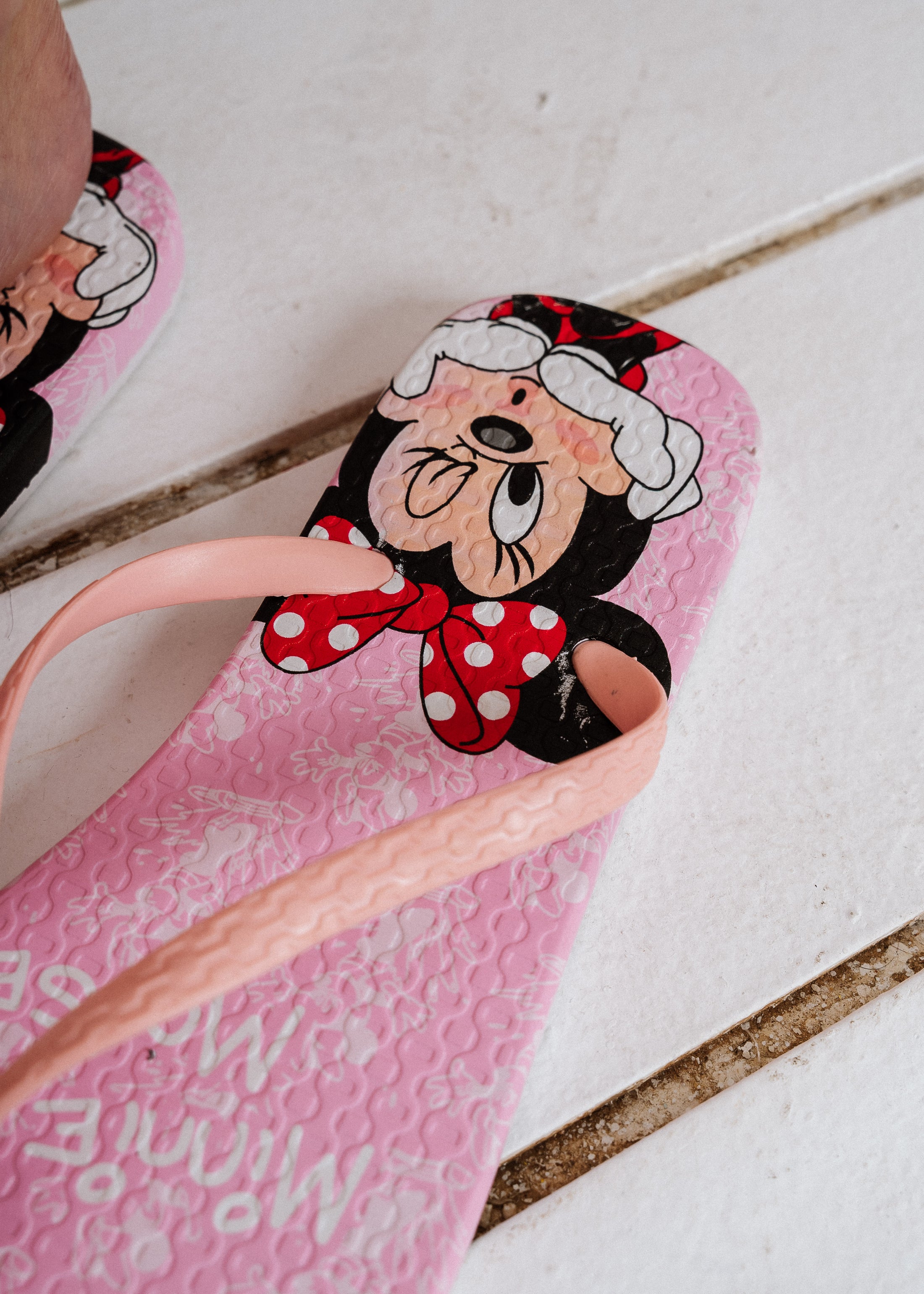 Minnie Printed Beach Flip Flops - pink
