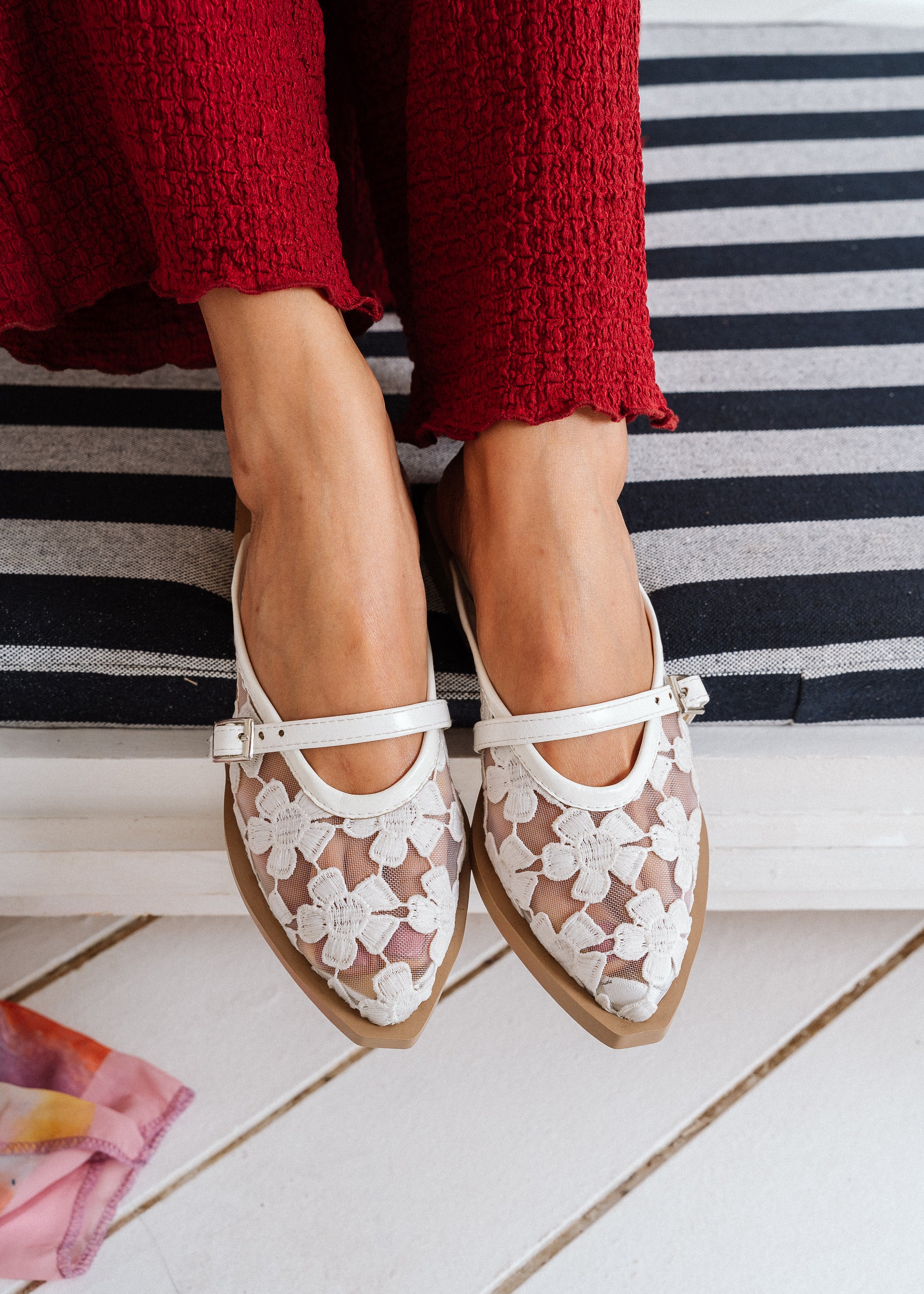 Romantic Floral Pointed Mules -  white