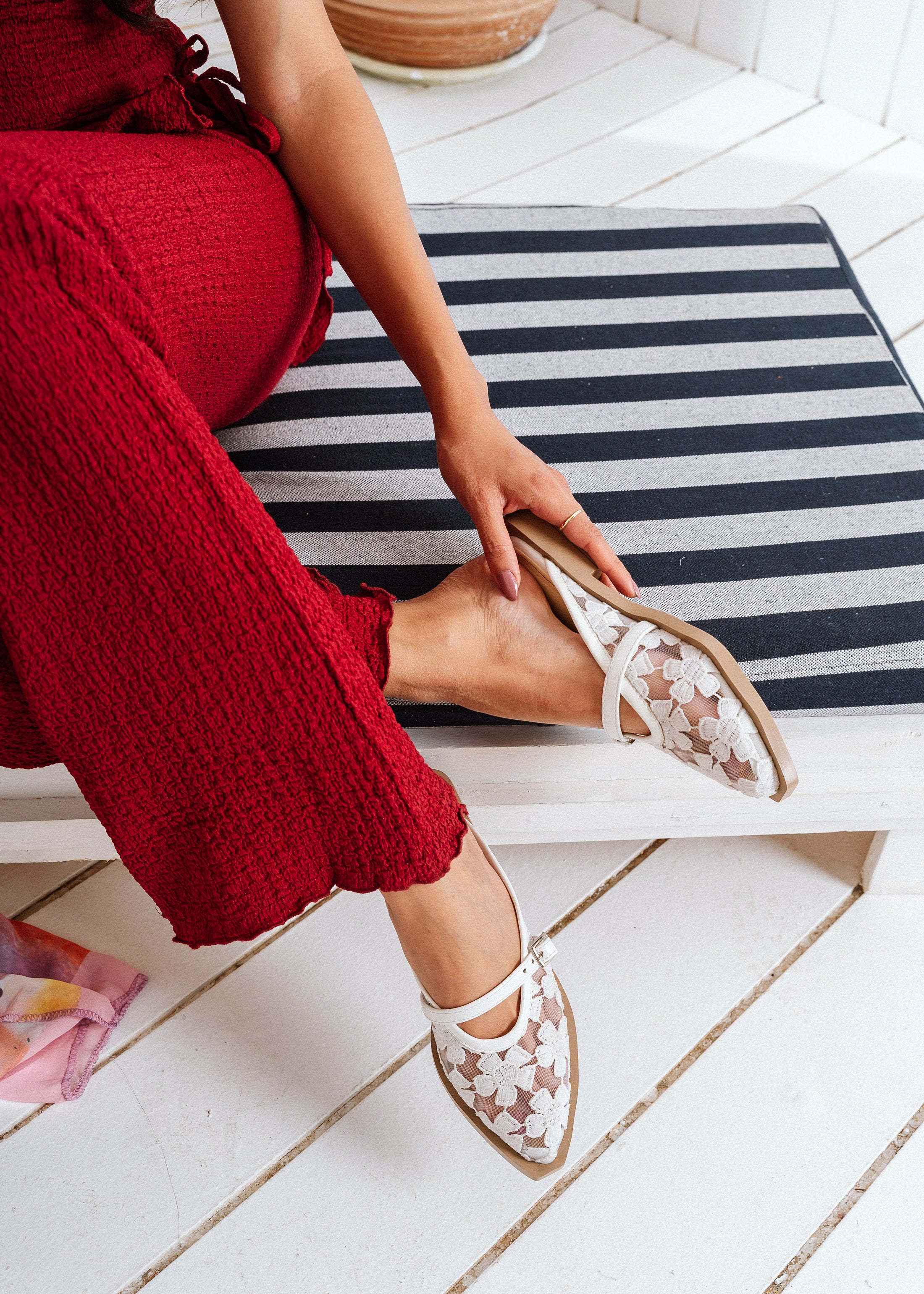 Romantic Floral Pointed Mules -  white