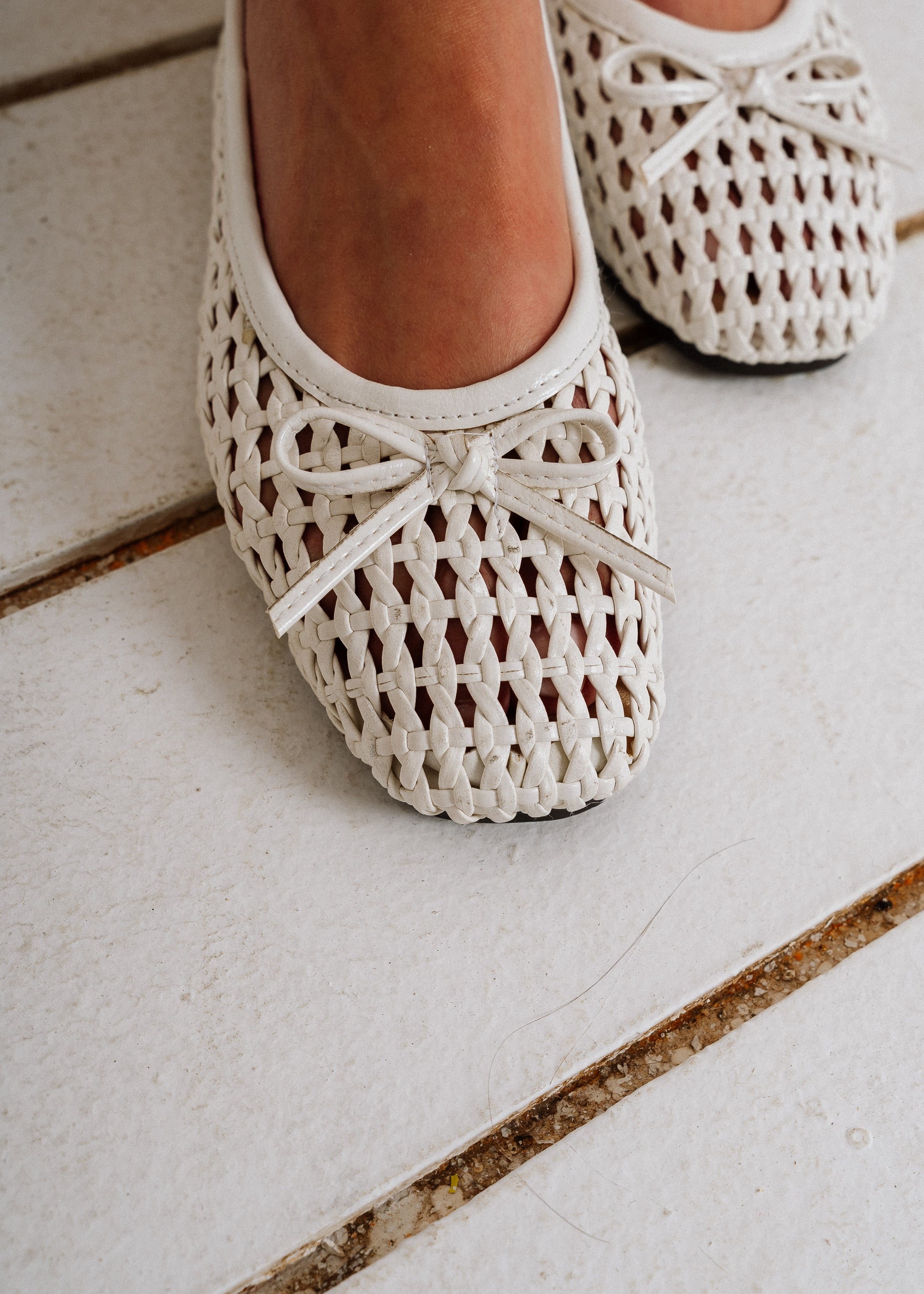 Caged Woven Ballet Flats - white