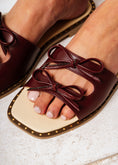 Load image into Gallery viewer, Double Bow Leather Slides- maroon
