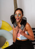 Load image into Gallery viewer, Sleek V-Cut Square Slides - black
