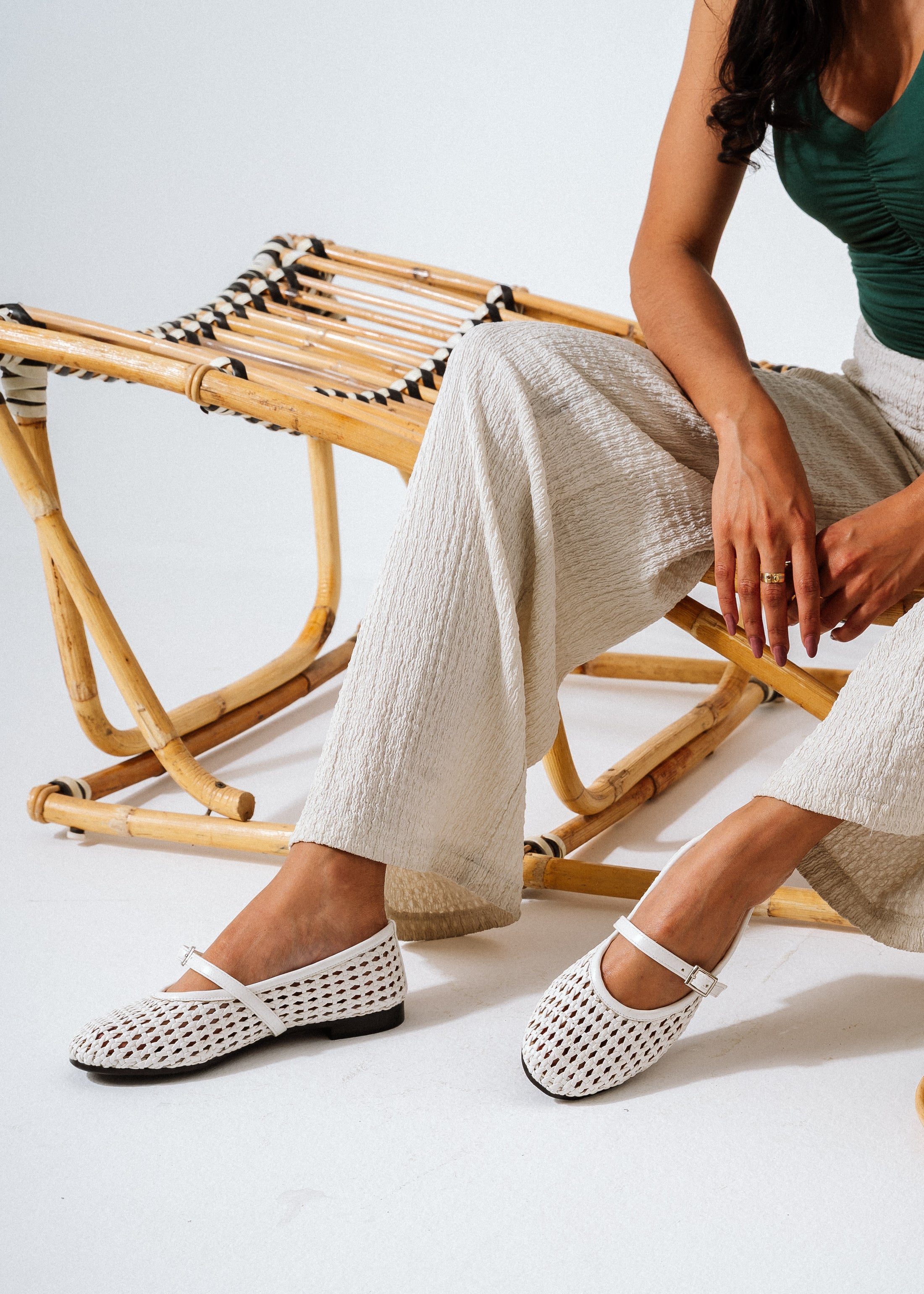 The Basket-Weave Flat -  white