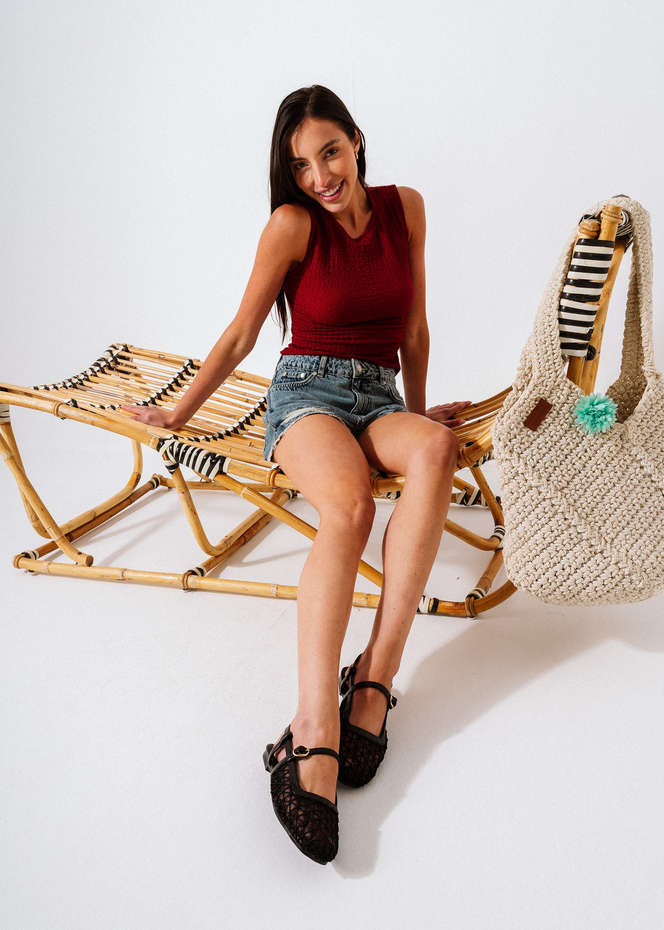 The Geometric Mesh Flat -  black