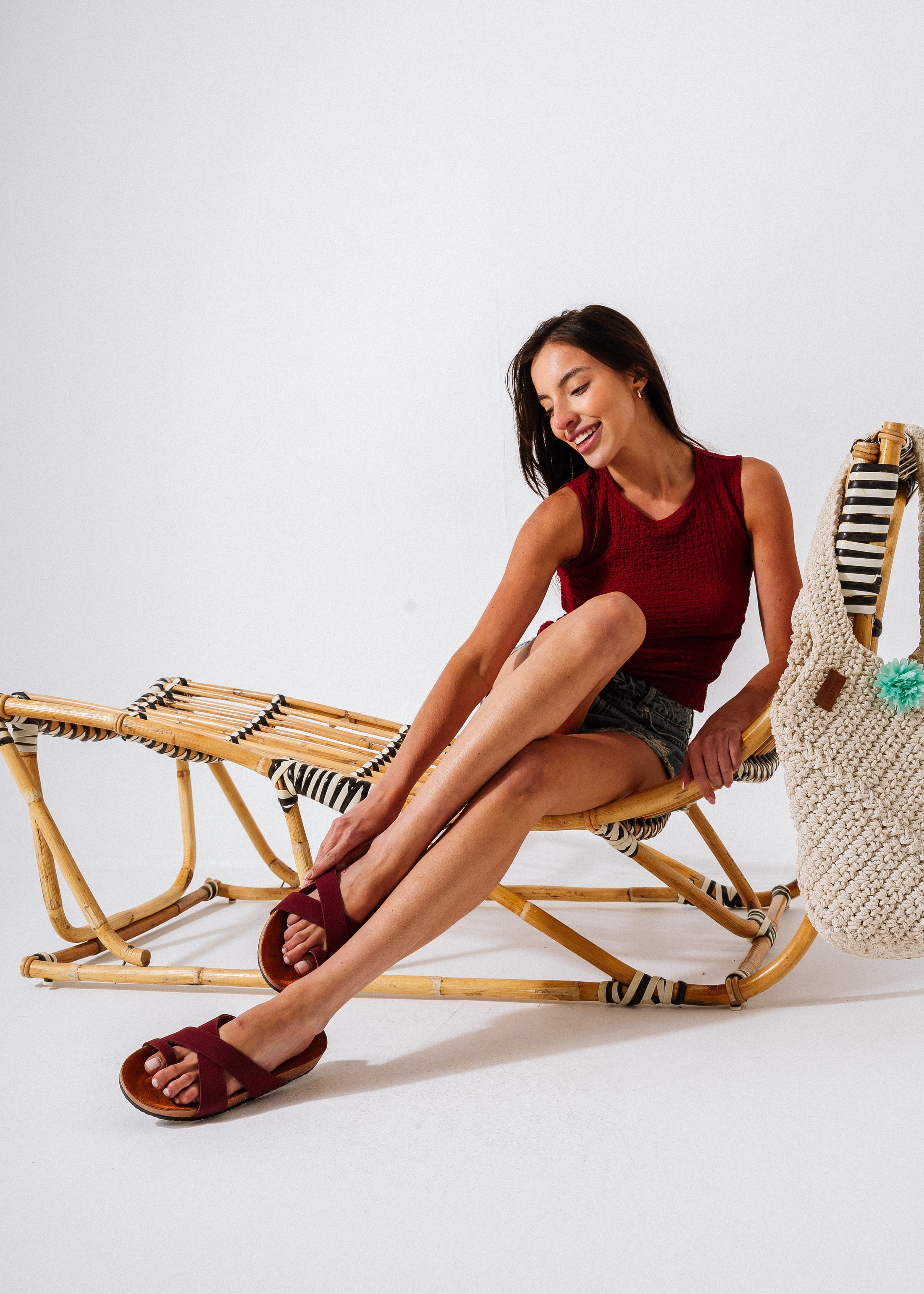 Criss-Cross Toe-Loop Slides - maroon