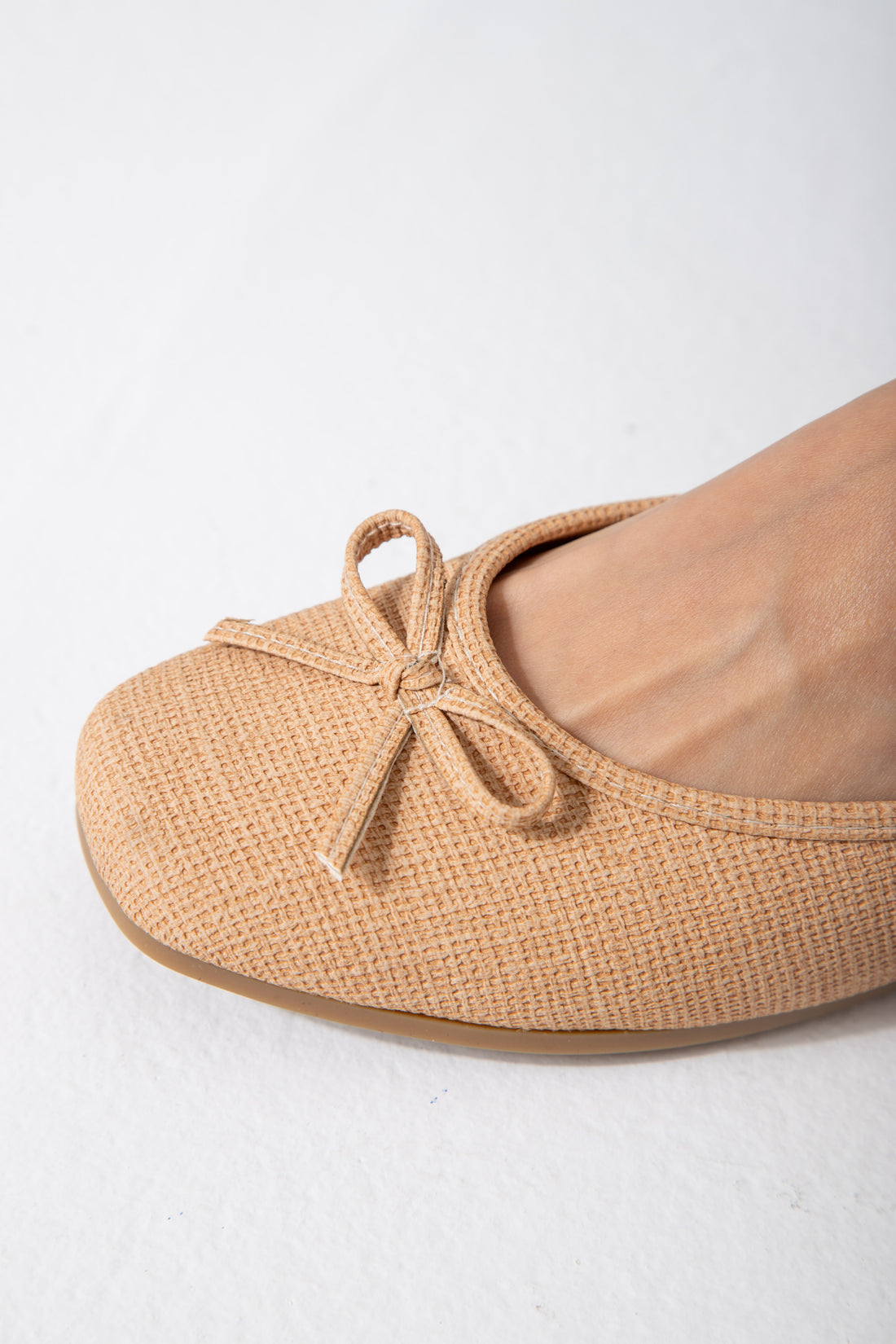 The Textured Ballet Flat-beige