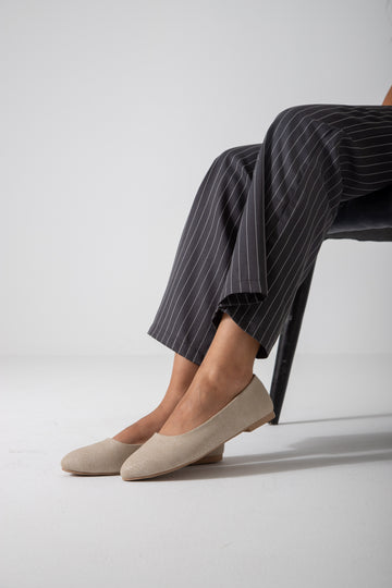 Cracked-Effect Ballet Flat-beige