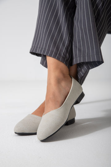 Cracked-Effect Ballet Flat-gray