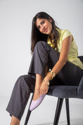 Load image into Gallery viewer, Cracked-Effect Ballet Flat-purple
