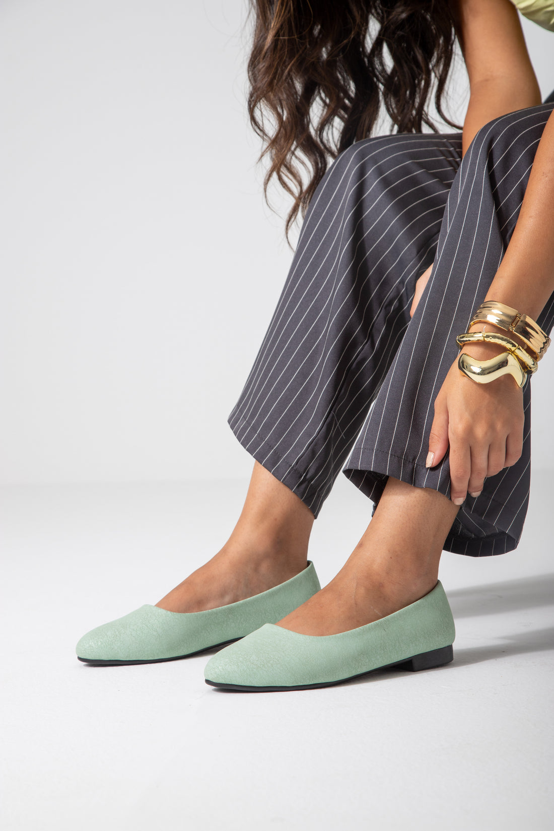 Cracked-Effect Ballet Flat-green