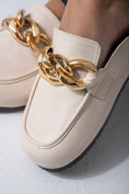 Load image into Gallery viewer, Chain-Detail Clog-beige
