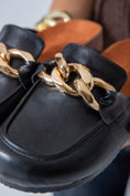 Load image into Gallery viewer, Chain-Detail Clog-black

