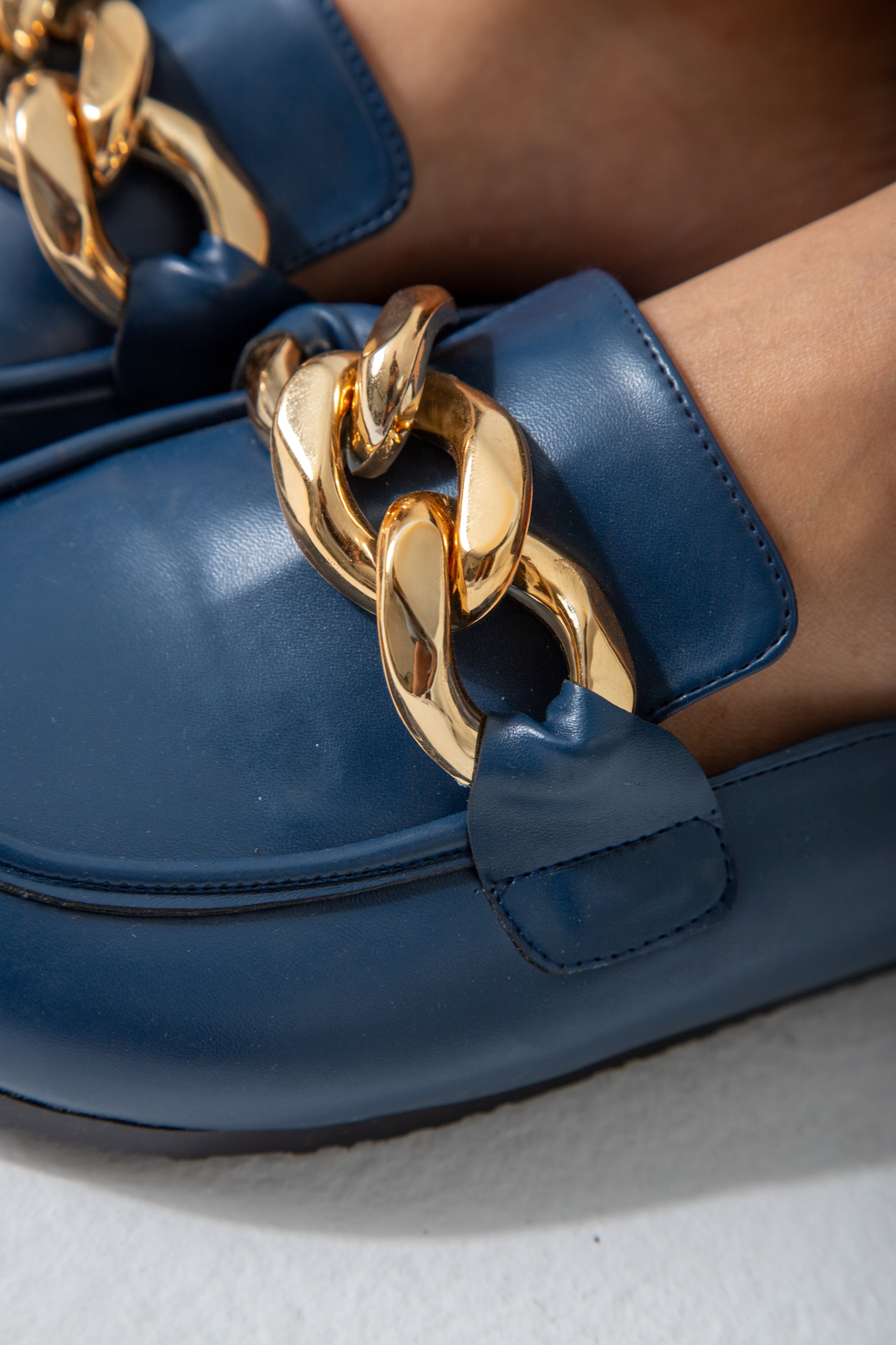 Chain-Detail Clog-dark blue