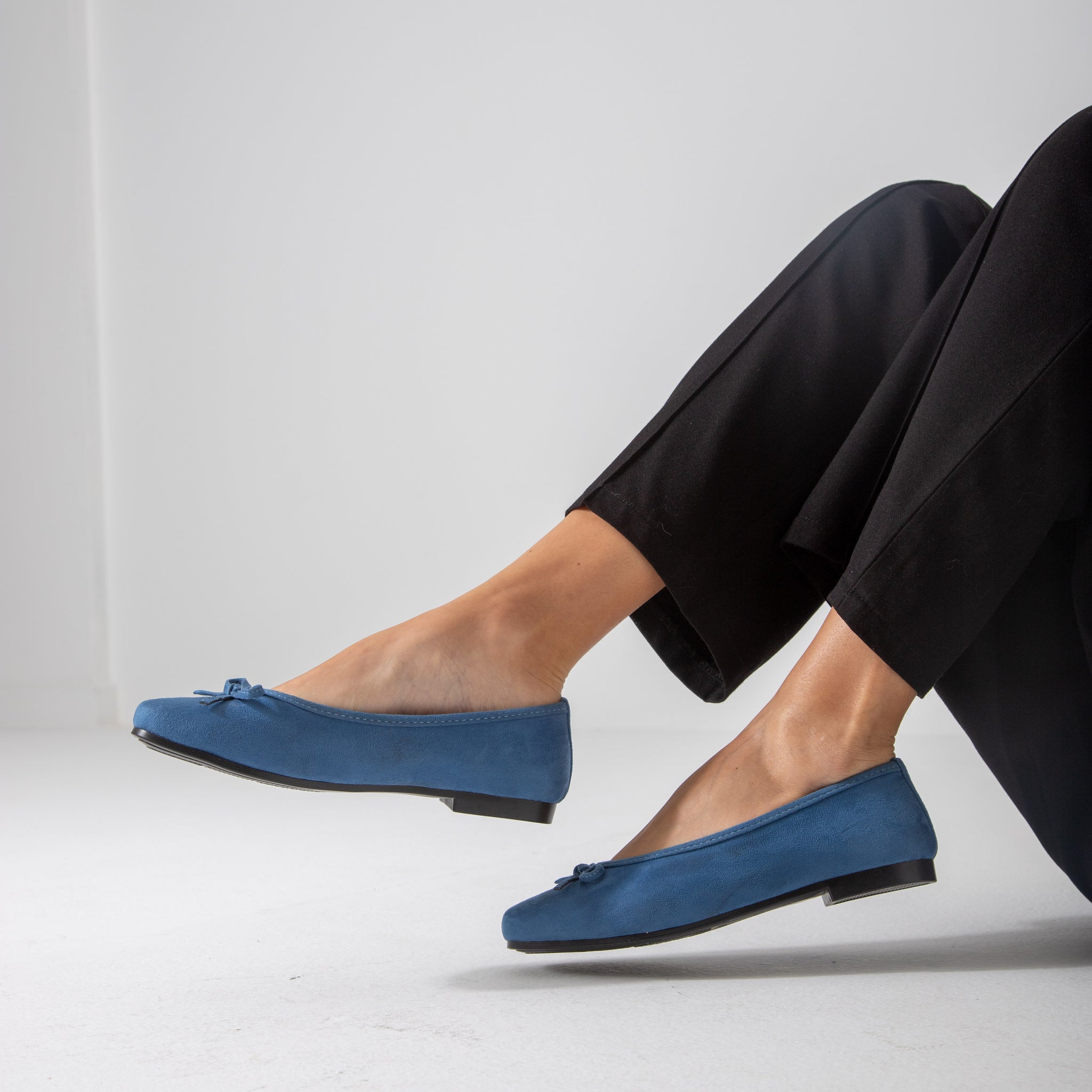 Suede-Ballet Flat-blue